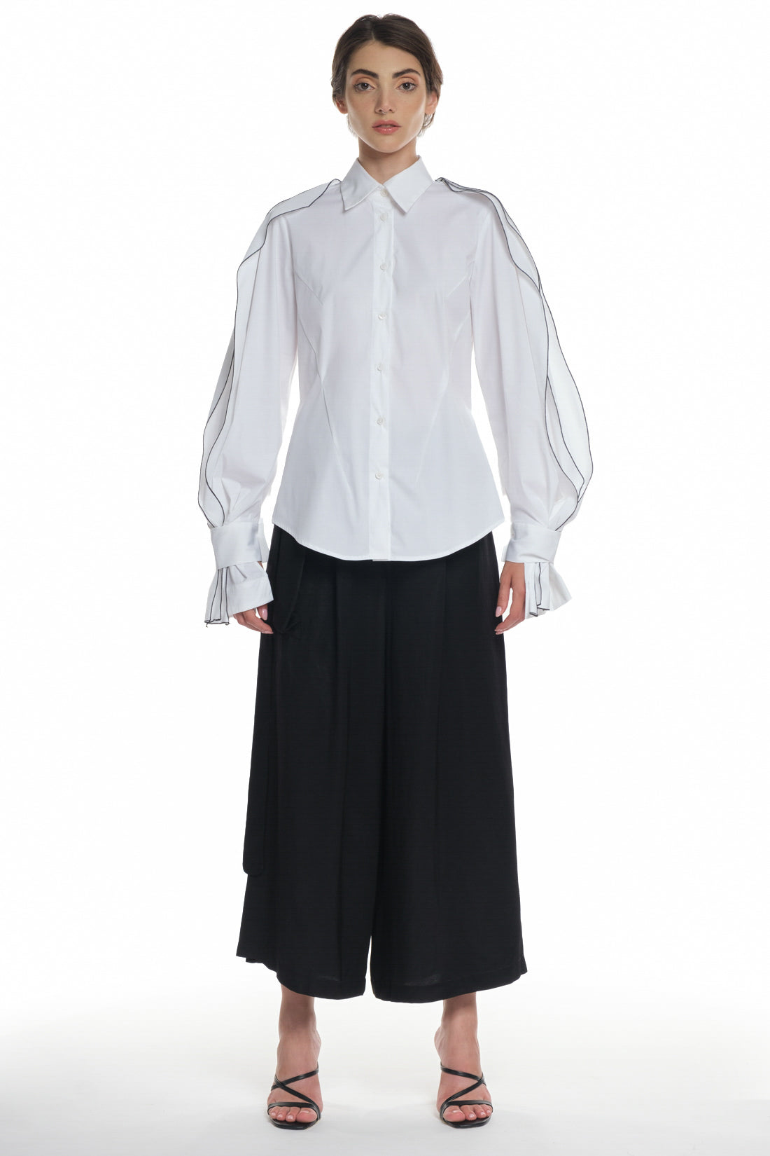 LONG SLEEVE SHIRT WITH BUTTONING ON THE FRONT, HIGH COLLAR, RUFFLED LAYERS ON THE SLEEVES