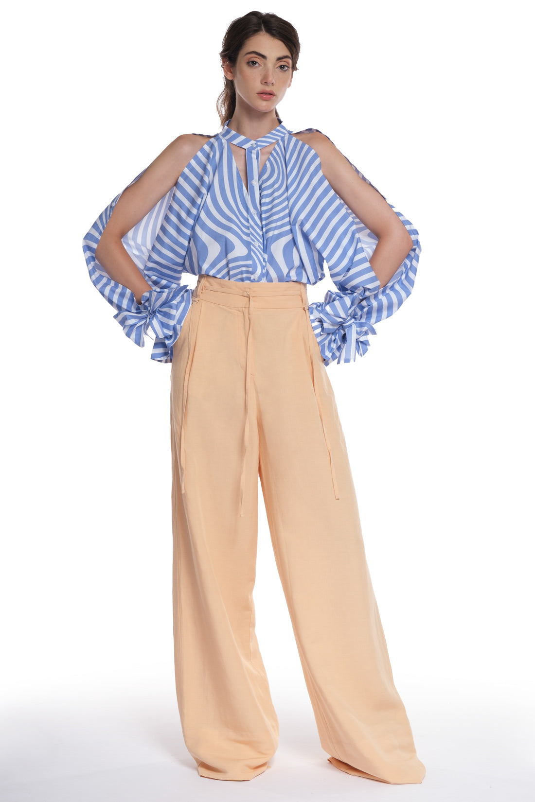 LONG HIGH-WAISTED PANTS WITH THIN BELT AND DETAILS IN FRONT